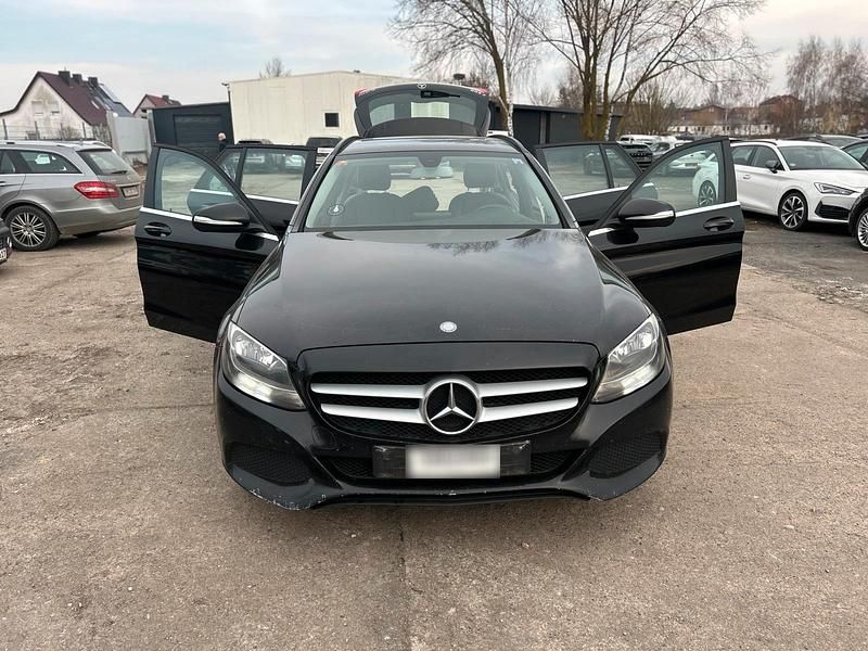 Gebraucht Mercedes C200 136 PS (100 kW) 2014 Schwarz Kombi