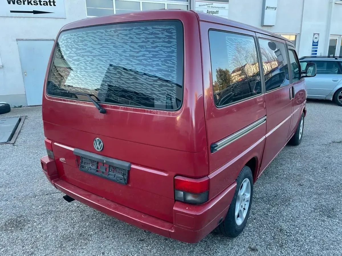 Gebraucht VW T4 110 PS (80 kW) 1996 Rot Van