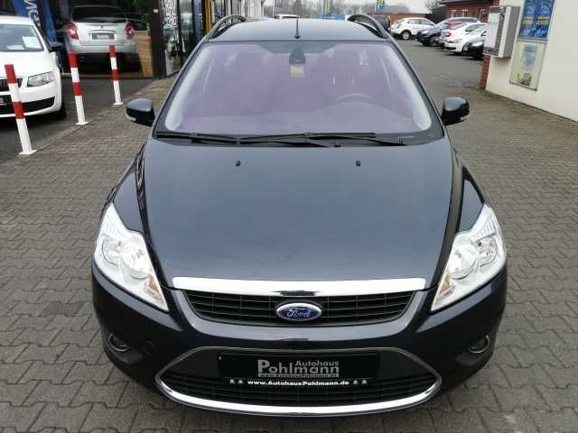Gebraucht Ford Focus Ghia 146 PS (107 kW) 2009 Grau metallic Kombi