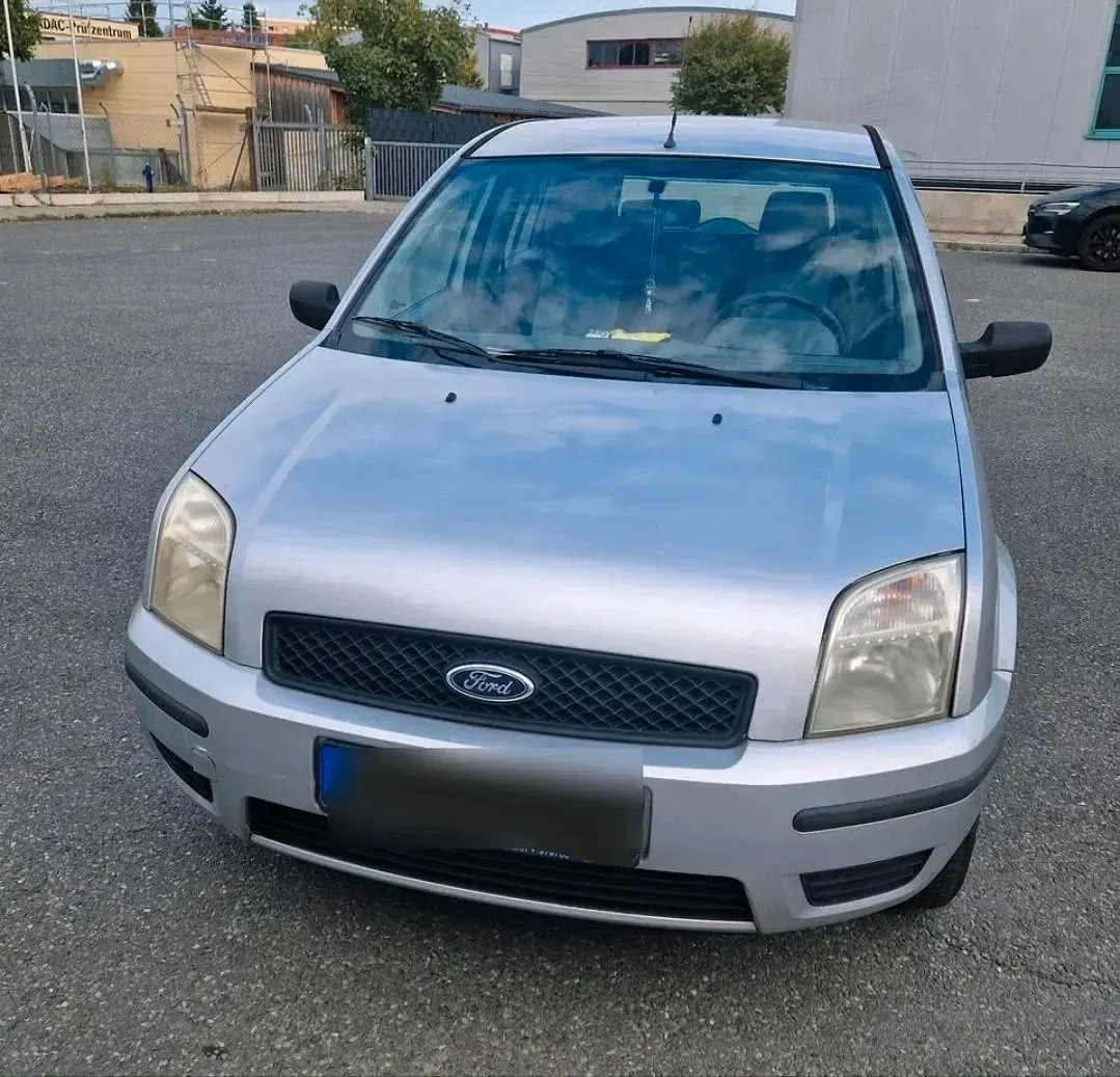 Gebraucht Ford Fusion Ambiente 80 PS (58 kW) 2005 Silber Kleinwagen