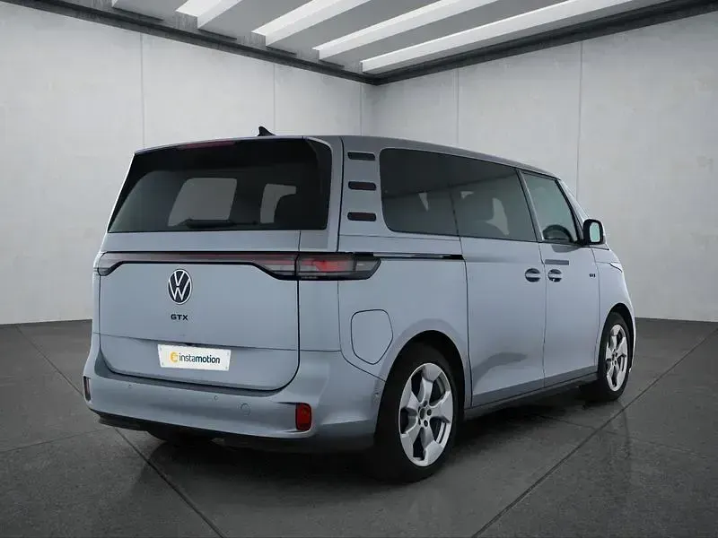 Używany VW ID. Buzz GTX 250 kW (340 KM) 2025 Srebrny Minivan