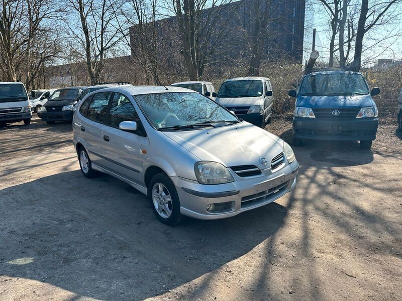 Silber Gebraucht 2005 Nissan Almera Tino Van / Kleinbus | 1.500 € (Guter Preis) - Bild 1/4