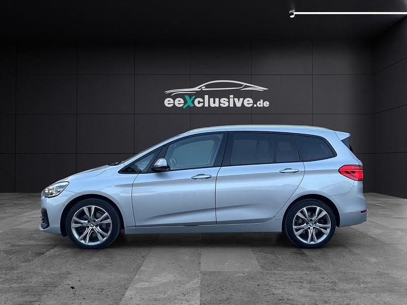 Gebraucht BMW 220 Gran Tourer Sport Line 190 PS (139 kW) 2019 Silber Van / Kleinbus