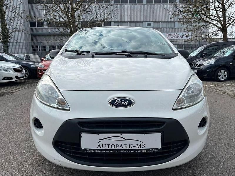 Gebraucht Ford Ka Ambiente 69 PS (50 kW) 2011 Weiß Kleinwagen