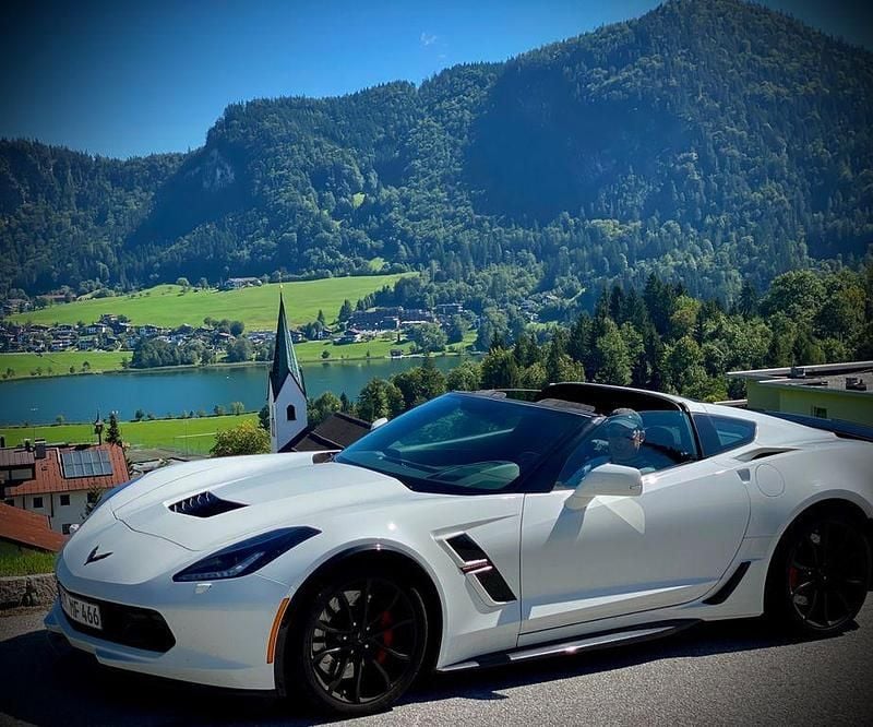 Weiß Gebraucht 2019 Corvette Grand Sport Coupé | 89.000 € - Bild 1/4