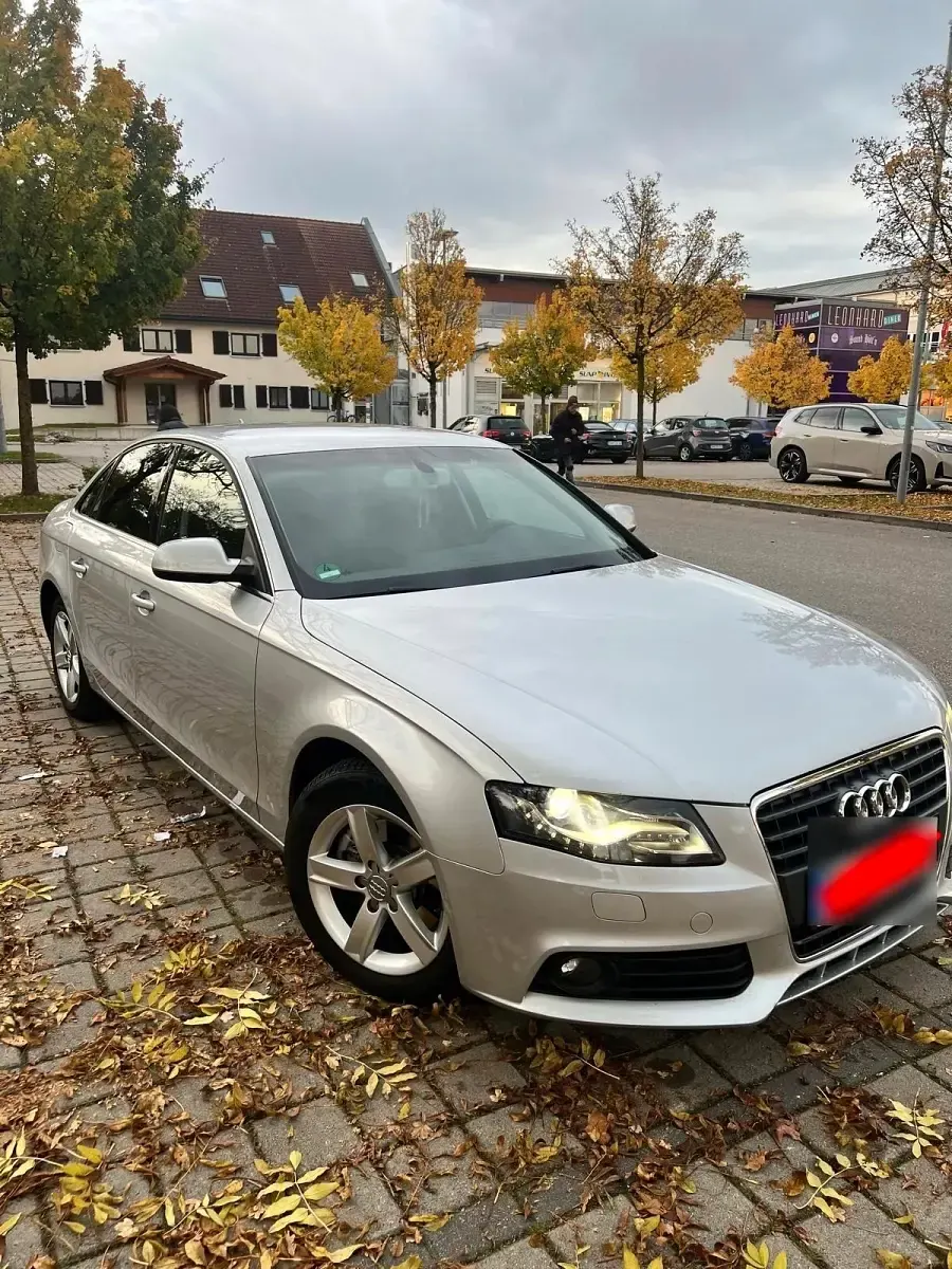 Gebraucht Audi A4 120 PS (88 kW) 2009 Silber Limousine
