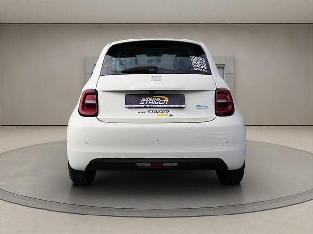 Gebraucht Fiat 500e Icon 86 kW (118 PS) 2023 Arktis weiß arktis weiß Kleinwagen