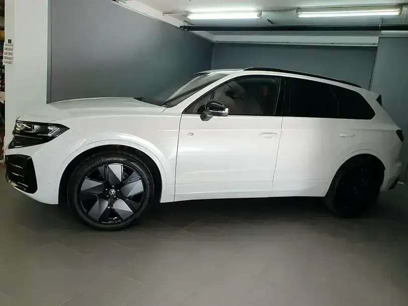 Usata VW Touareg R-line 286 CV (210 kW) 2025 Bianco SUV