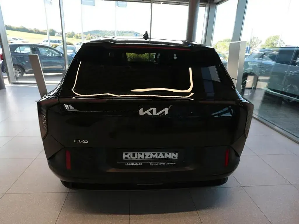 Neu Kia EV4 Earth 150 kW (204 PS) 2025 Zilinaschwarz metallic Kleinwagen