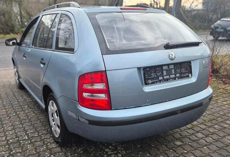 Usata Skoda Fabia 68 CV (50 kW) 2002 Argento Station wagon