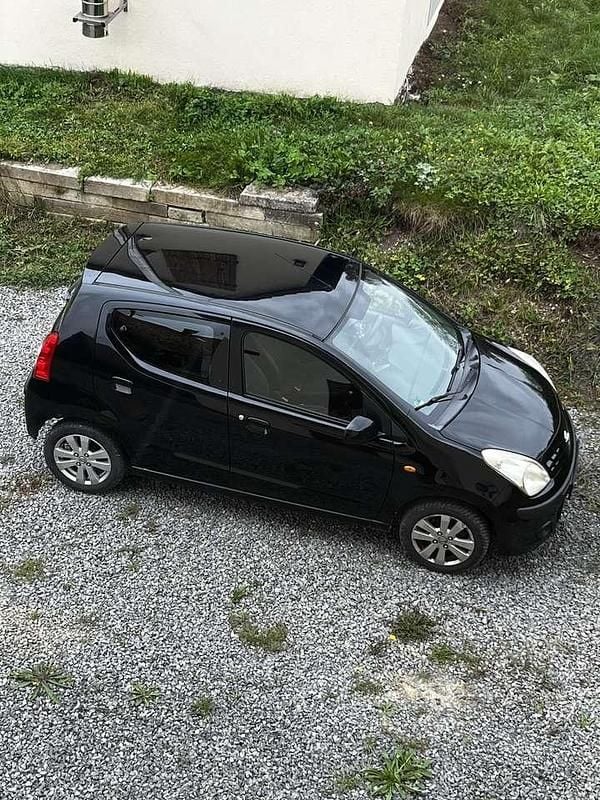Schwarz Gebraucht 2010 Nissan Pixo Kleinwagen | 1.900 € (Fairer Preis) - Bild 1/1