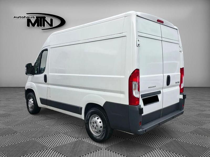 Gebraucht Peugeot Boxer 131 PS (96 kW) 2016 Weiß Van