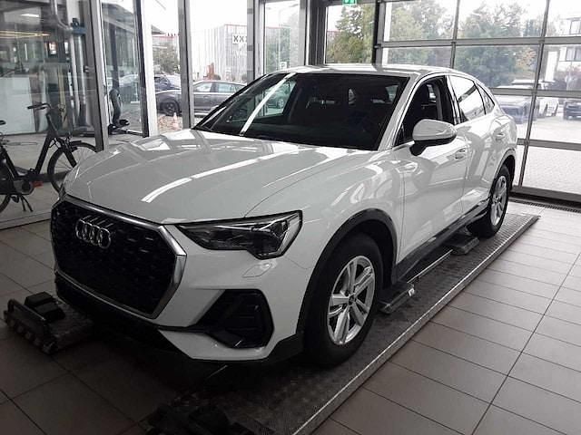 Ibisweiß Gebraucht 2022 Audi Q3 Sportback Ambiente SUV | 35.930 € (Superpreis) - Bild 1/4
