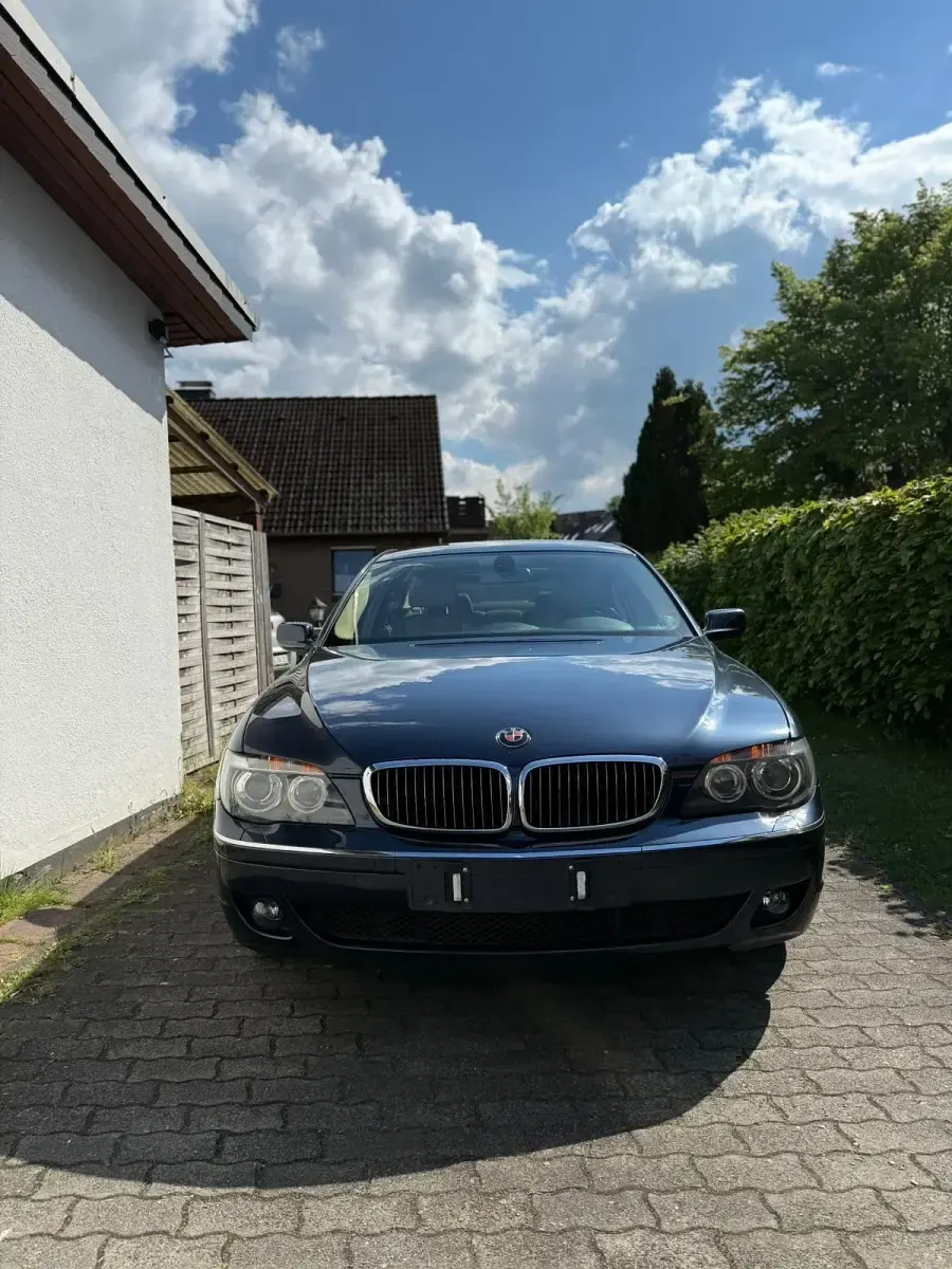 Gebraucht BMW 730 231 PS (169 kW) 2005 Blau Limousine