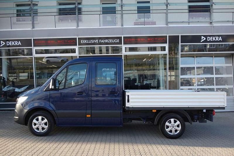 Gebraucht Mercedes Sprinter 150 PS (110 kW) 2022 Blau Van