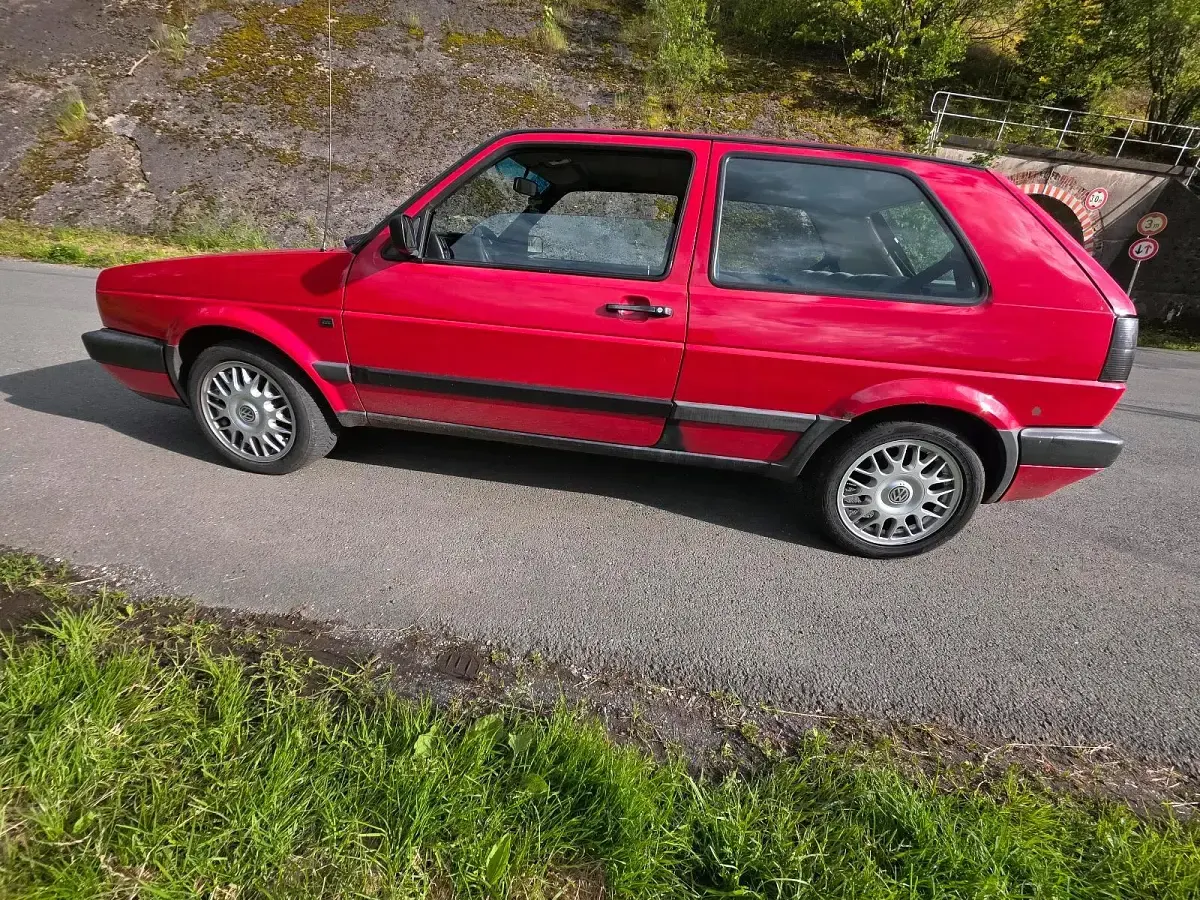 Gebraucht VW Golf II 69 PS (50 kW) 1991 Rot Kleinwagen