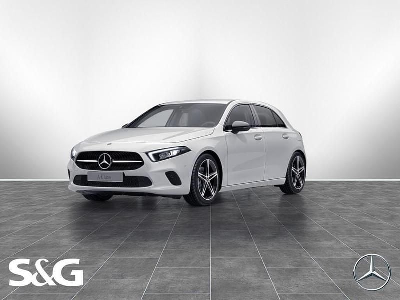 Gebraucht Mercedes A200 Progressive 163 PS (119 kW) 2018 Unilack polarweiß Limousine