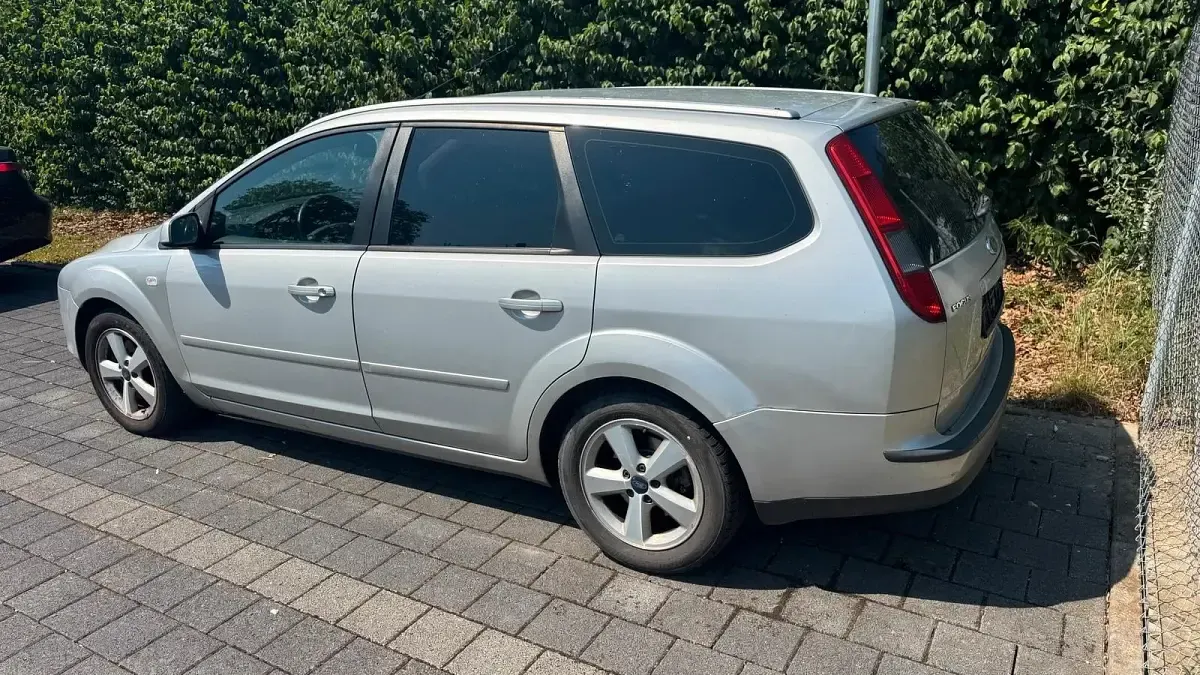 Gebraucht Ford Focus 136 PS (100 kW) 2005 Silber Kombi
