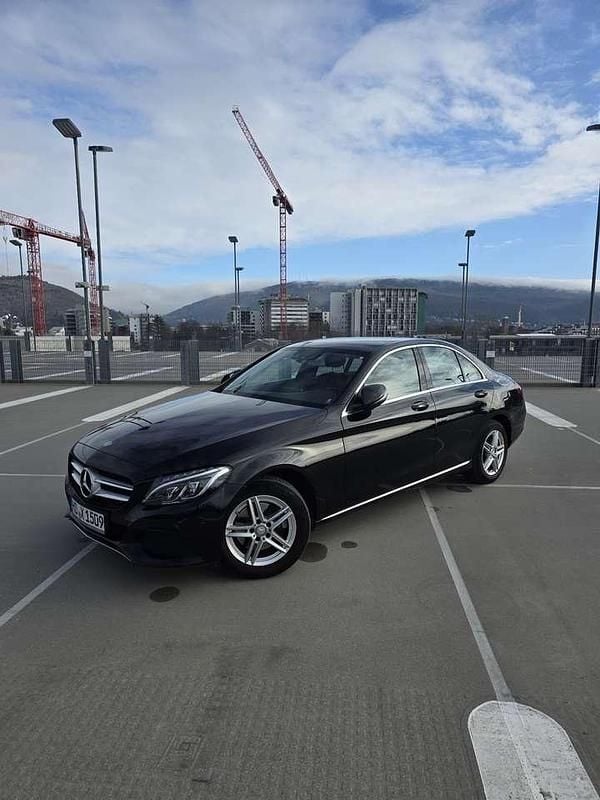 Gebraucht Mercedes C200 Avantgarde 184 PS (135 kW) 2015 Schwarz Limousine