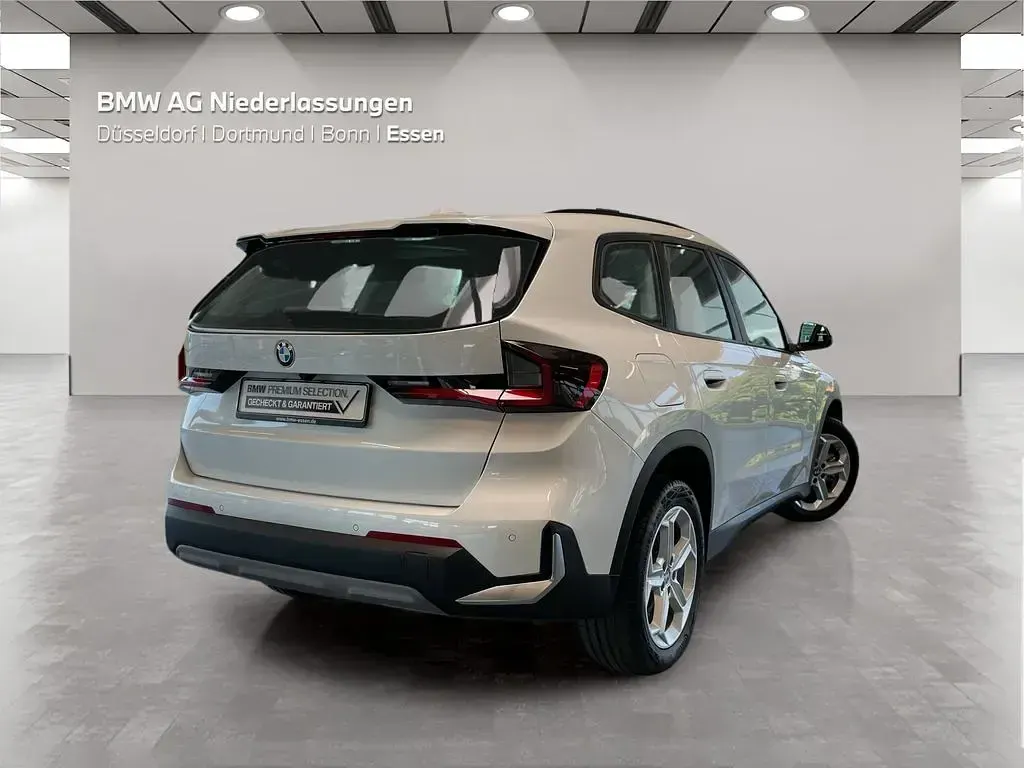 Gebraucht BMW X1 156 PS (114 kW) 2023 Weiß SUV