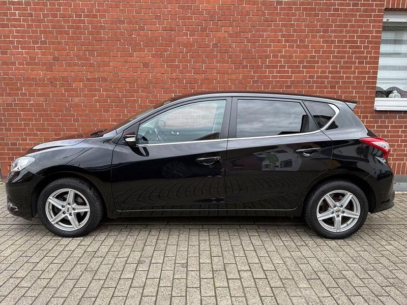 Schwarz Gebraucht 2017 Nissan Pulsar N-Connecta Limousine | 9.550 € (Fairer Preis) - Bild 1/4