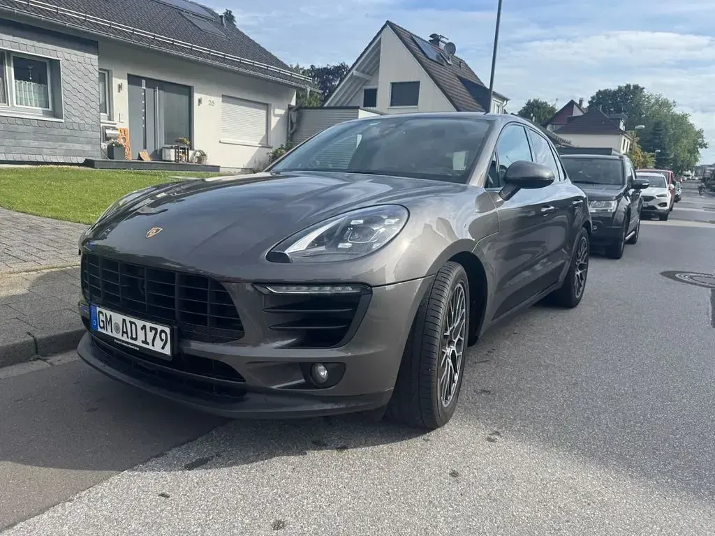 Gebraucht Porsche Macan 252 PS (185 kW) 2017 Grau SUV