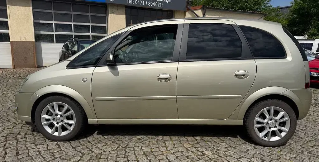 Gebraucht Opel Meriva Cosmo 101 PS (74 kW) 2008 Silber Van / Kleinbus