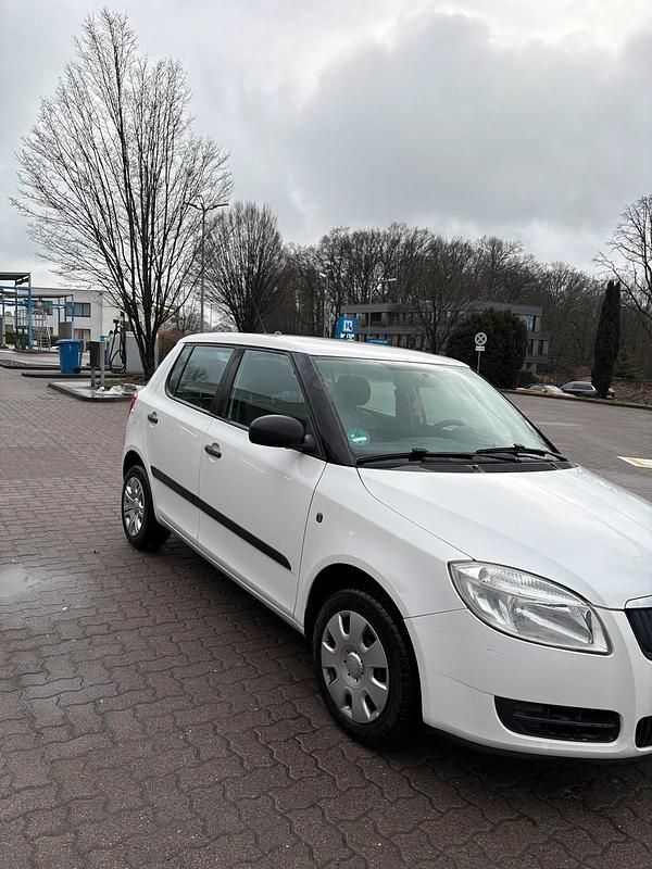 Gebraucht Skoda Fabia 75 PS (55 kW) 2009 Weiß Kleinwagen