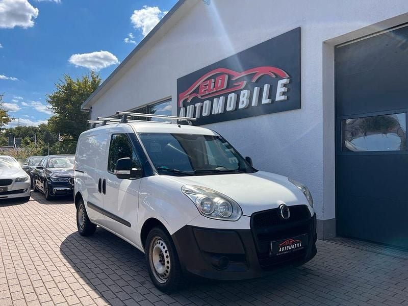 Weiß Gebraucht 2012 Fiat Doblò Basis Van / Kleinbus | 4.500 € (Fairer Preis) - Bild 1/4