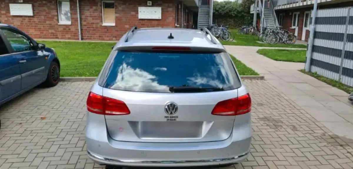 Gebraucht VW Passat 140 PS (102 kW) 2011 Silber Kombi
