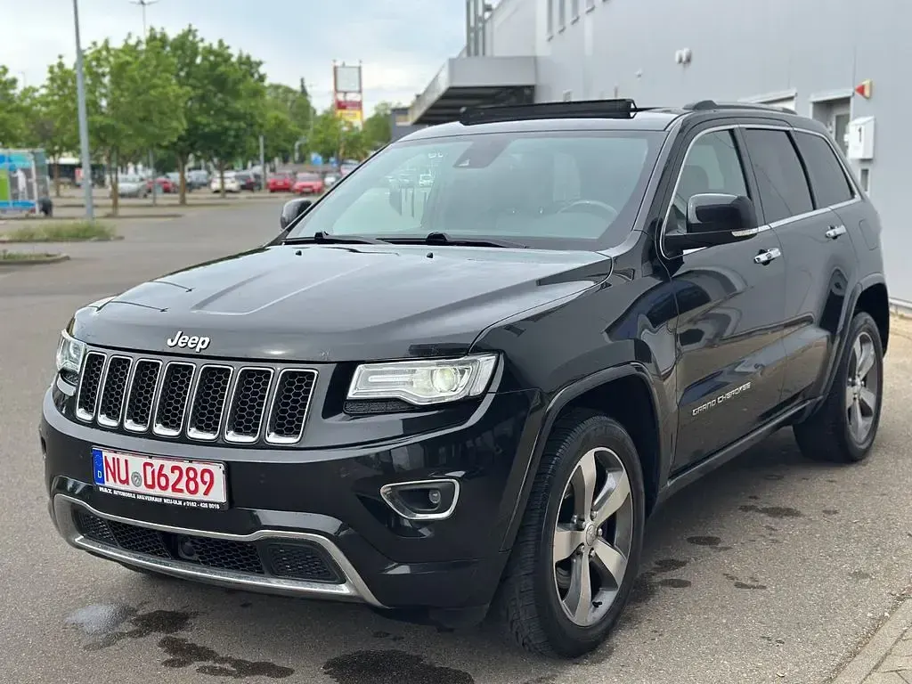 Gebraucht Jeep Grand Cherokee Overland 250 PS (183 kW) 2015 Schwarz SUV