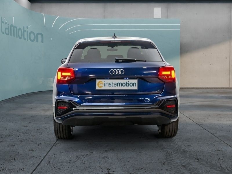 Gebraucht Audi Q2 S-Line 150 PS (110 kW) 2023 Blau SUV