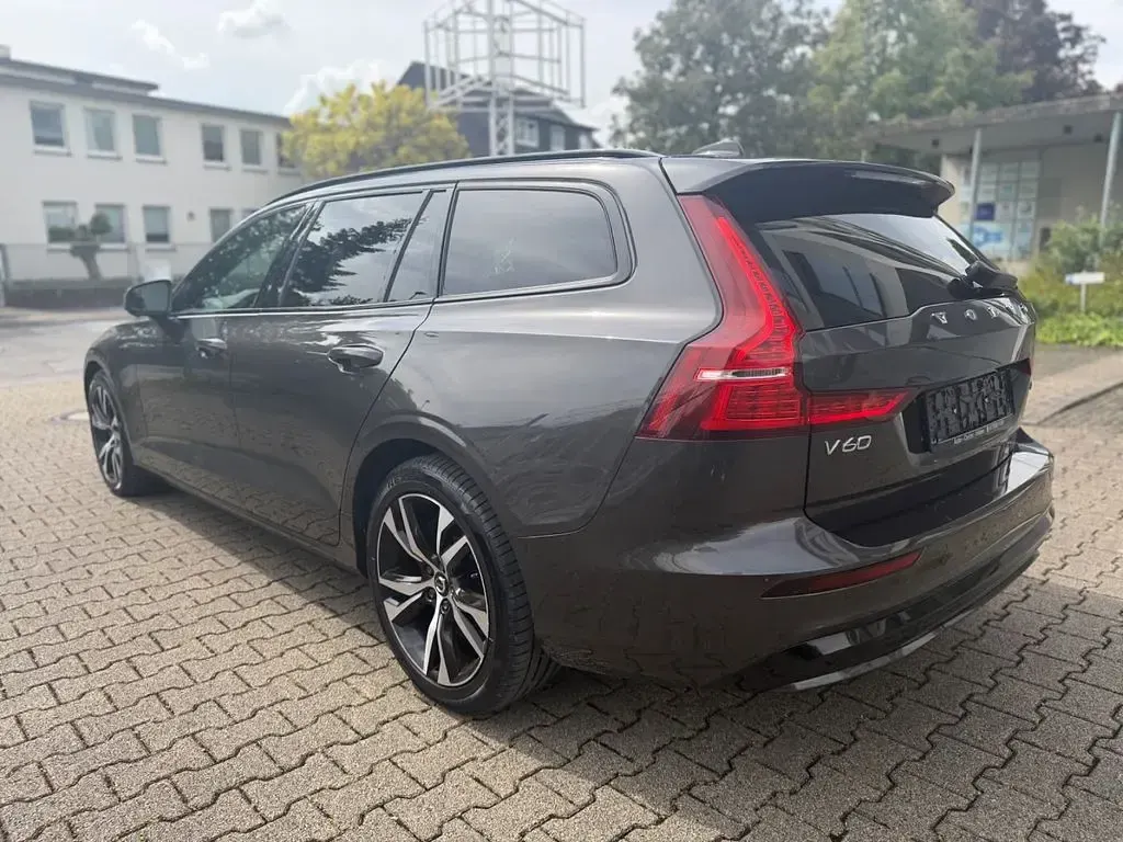 Brugt Volvo V60 Plus 197 HK (144 kW) 2023 Grå Stationcar