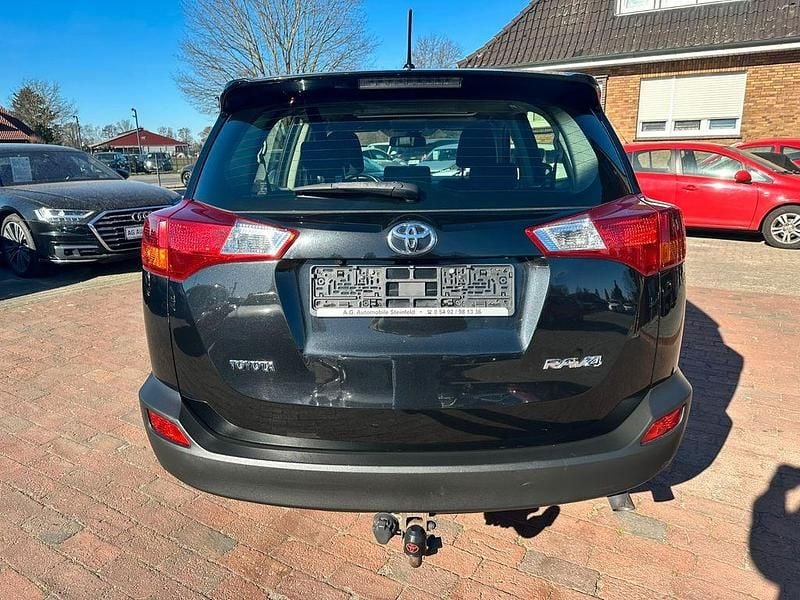 Gebraucht Toyota RAV4 Life 124 PS (91 kW) 2013 Schwarz SUV