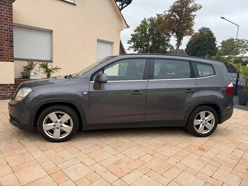 Gebraucht Chevrolet Orlando LTZ 163 PS (119 kW) 2012 Grau Van / Kleinbus
