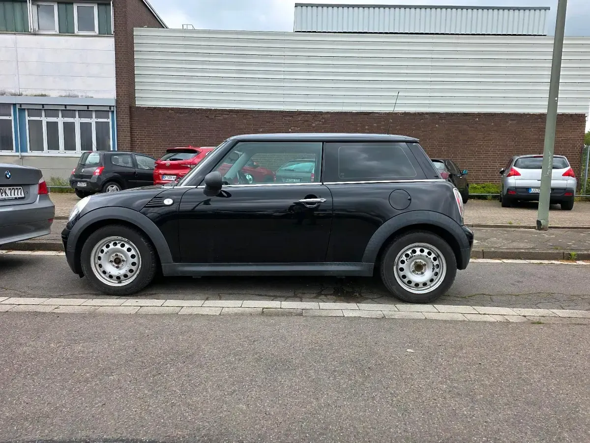 Usata Mini ONE 95 CV (69 kW) 2009 Nero Utilitaria