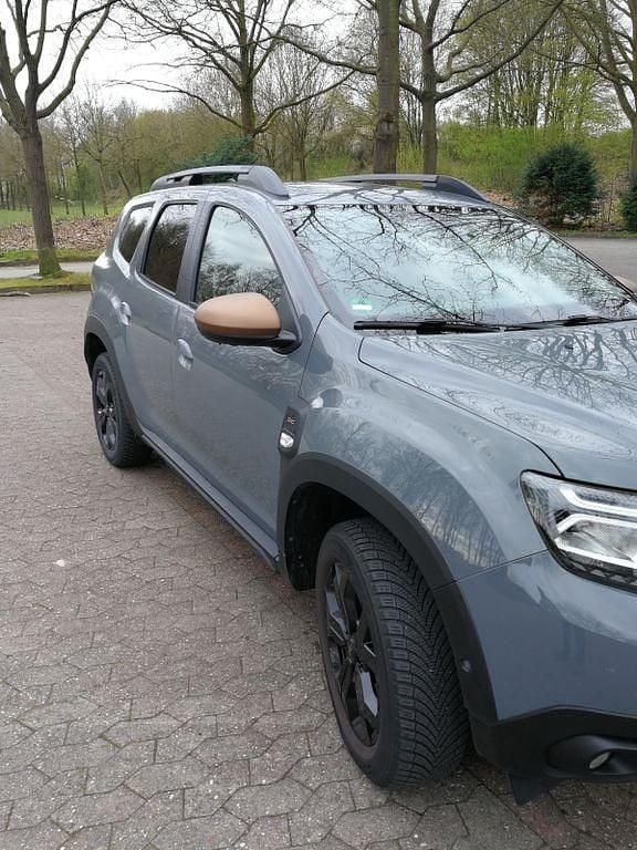 Gebraucht Dacia Duster Extreme 116 PS (85 kW) 2023 Grau SUV