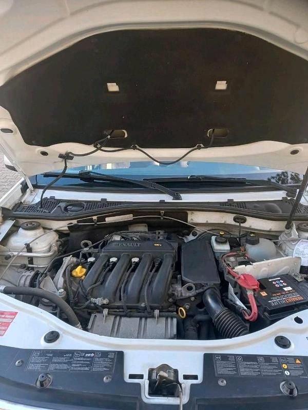 Second-hand Dacia Duster 105 CP (77 kW) 2012 Alb SUV