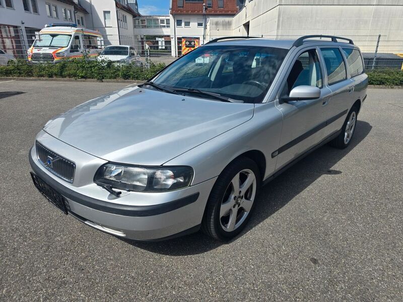 Silber Gebraucht 2003 Volvo V70 Kombi | 5.499 € (Teuer) - Bild 1/4