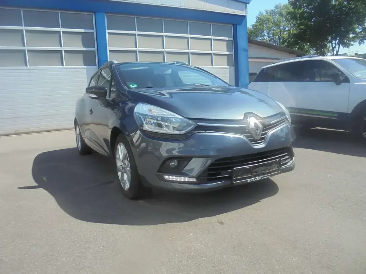 Gebraucht Renault Clio LIMITED 90 PS (66 kW) 2018 Titangrau Kombi
