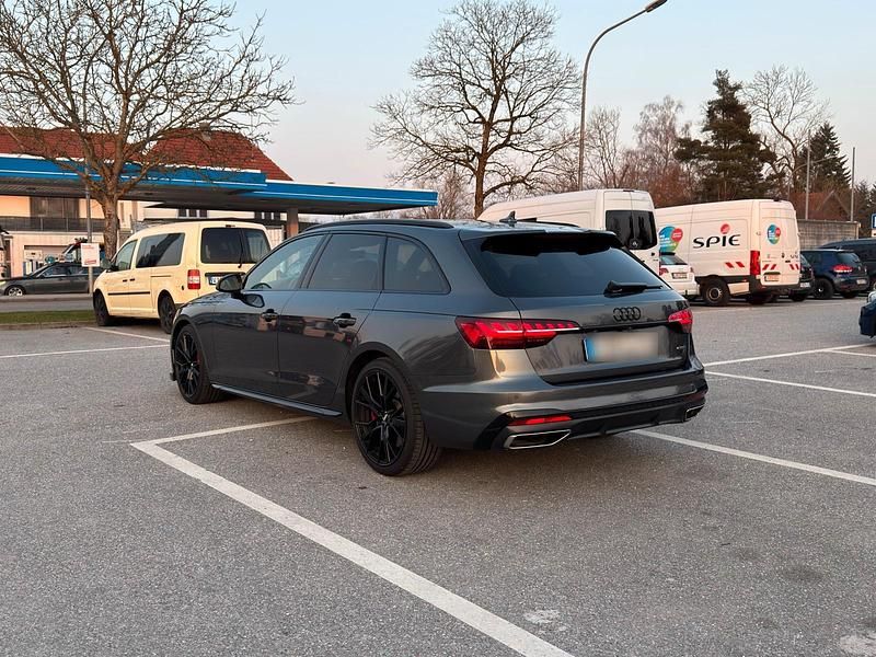Gebraucht Audi A4 Edition .1 286 PS (210 kW) 2020 Grau Kombi