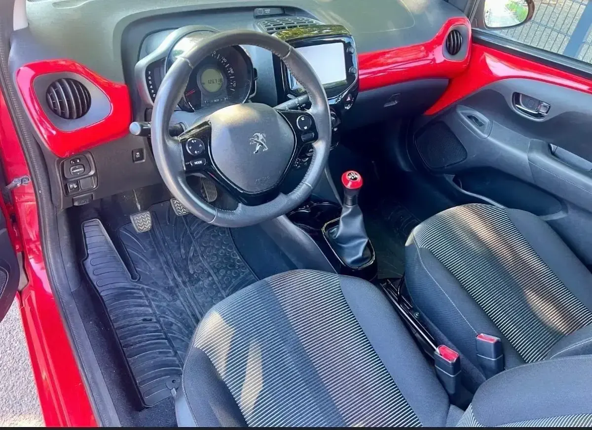 Gebraucht Peugeot 108 Allure 82 PS (60 kW) 2014 Rot Cabrio