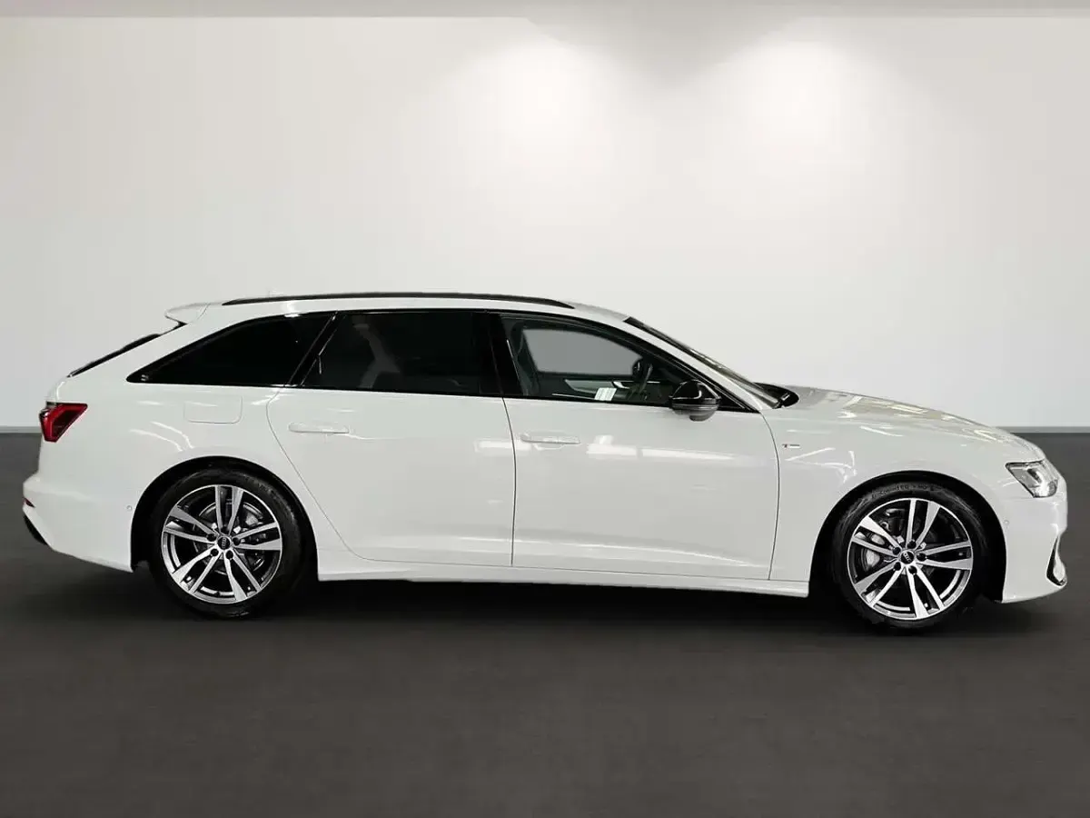 Usata Audi A6 S-Line 204 CV (150 kW) 2023 Bianco Station wagon