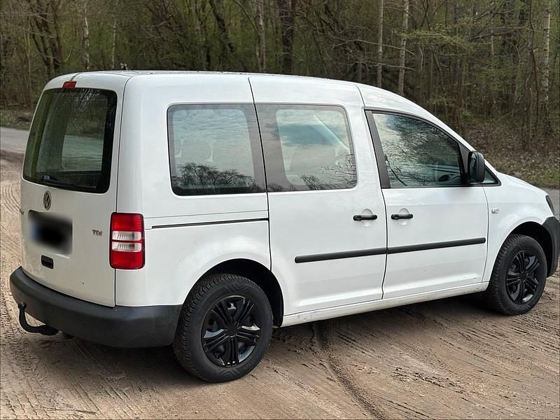 Second-hand VW Caddy Startline 75 CP (55 kW) 2014 Alb Monovolum