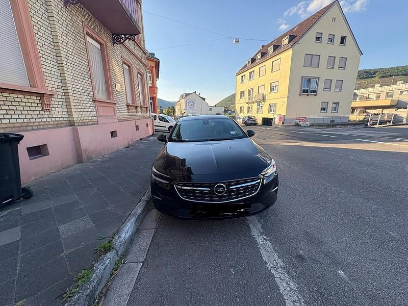 Schwarz Gebraucht 2021 Opel Insignia Sport Limousine | 15.500 € (Guter Preis) - Bild 1/4