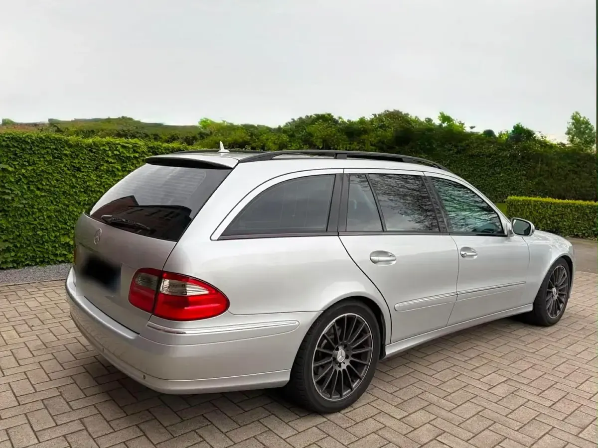 Gebraucht Mercedes E280 Avantgarde 190 PS (139 kW) 2007 Silber Limousine