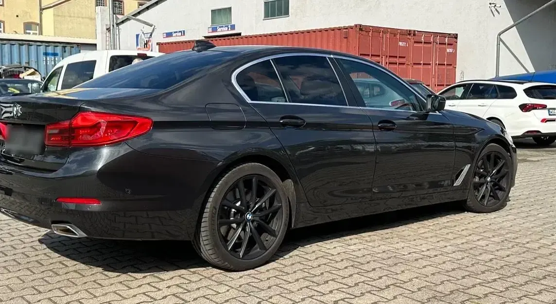 Gebraucht BMW 540 Sport Line 320 PS (235 kW) 2019 Grau Limousine