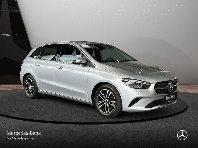 Silber Gebraucht 2024 Mercedes B200 Advanced Van / Kleinbus | 32.690 € (Fairer Preis) - Bild 1/4
