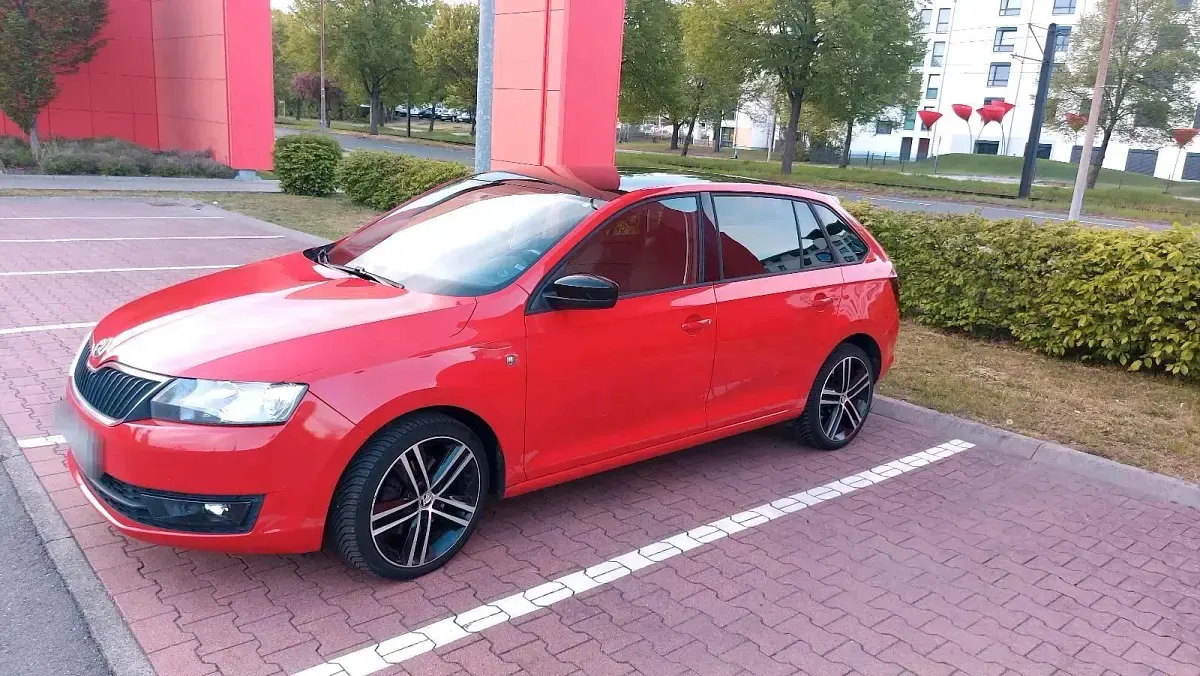 Gebraucht Skoda Rapid 122 PS (89 kW) 2014 Rot Kleinwagen