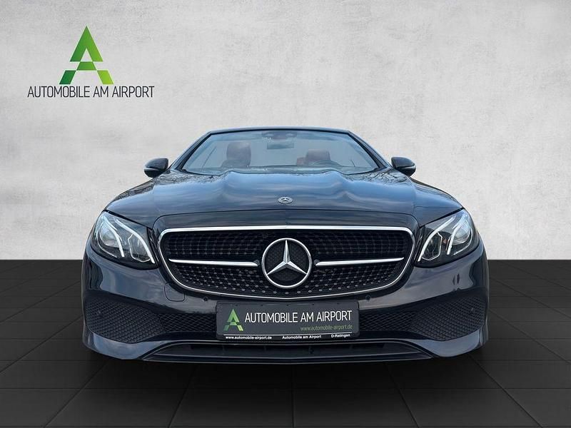 Gebraucht Mercedes E350 Avantgarde 299 PS (219 kW) 2019 Schwarz Cabrio